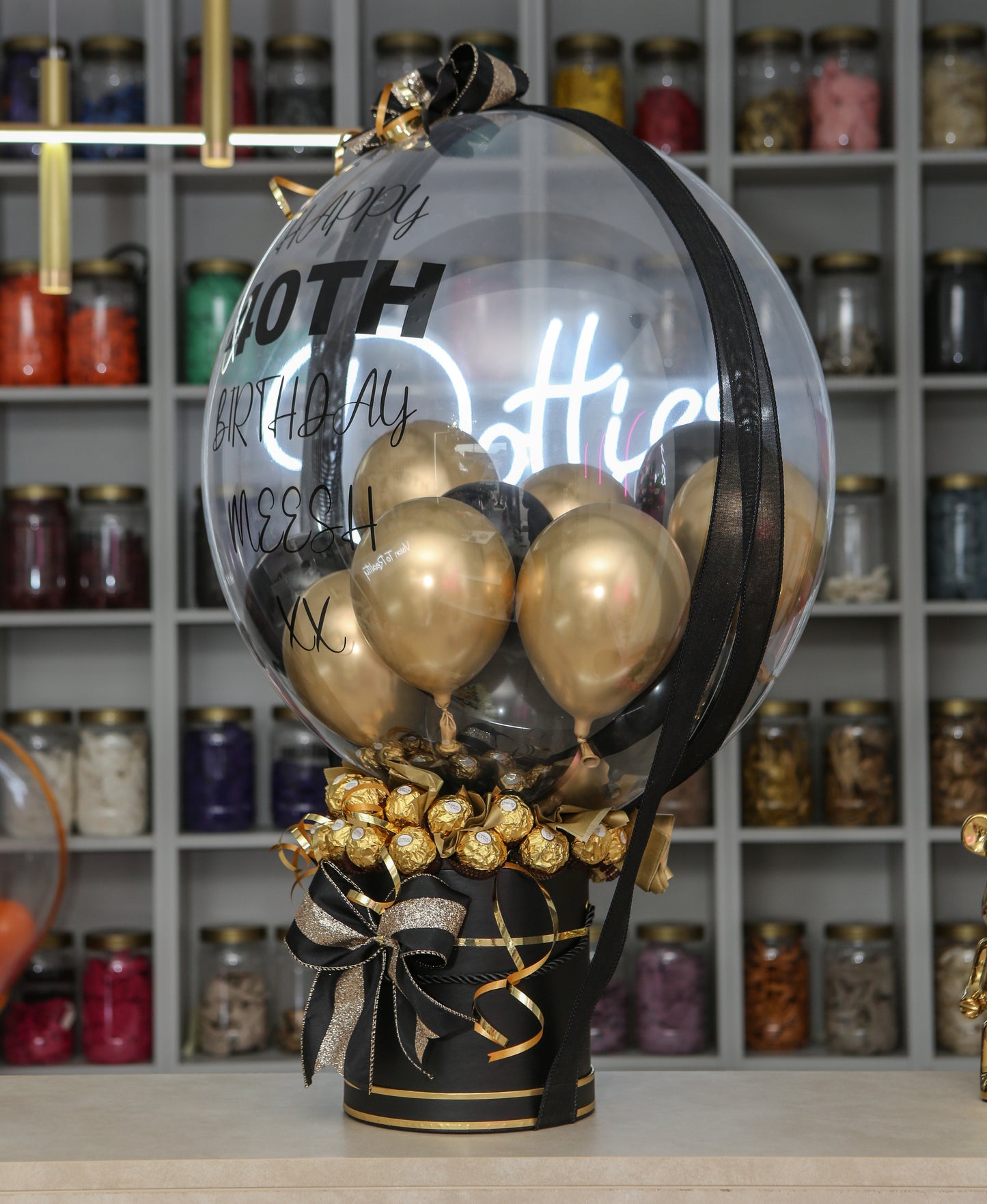 Personalised Luxury Balloon & Chocolate Gift Arrangement – Custom Message